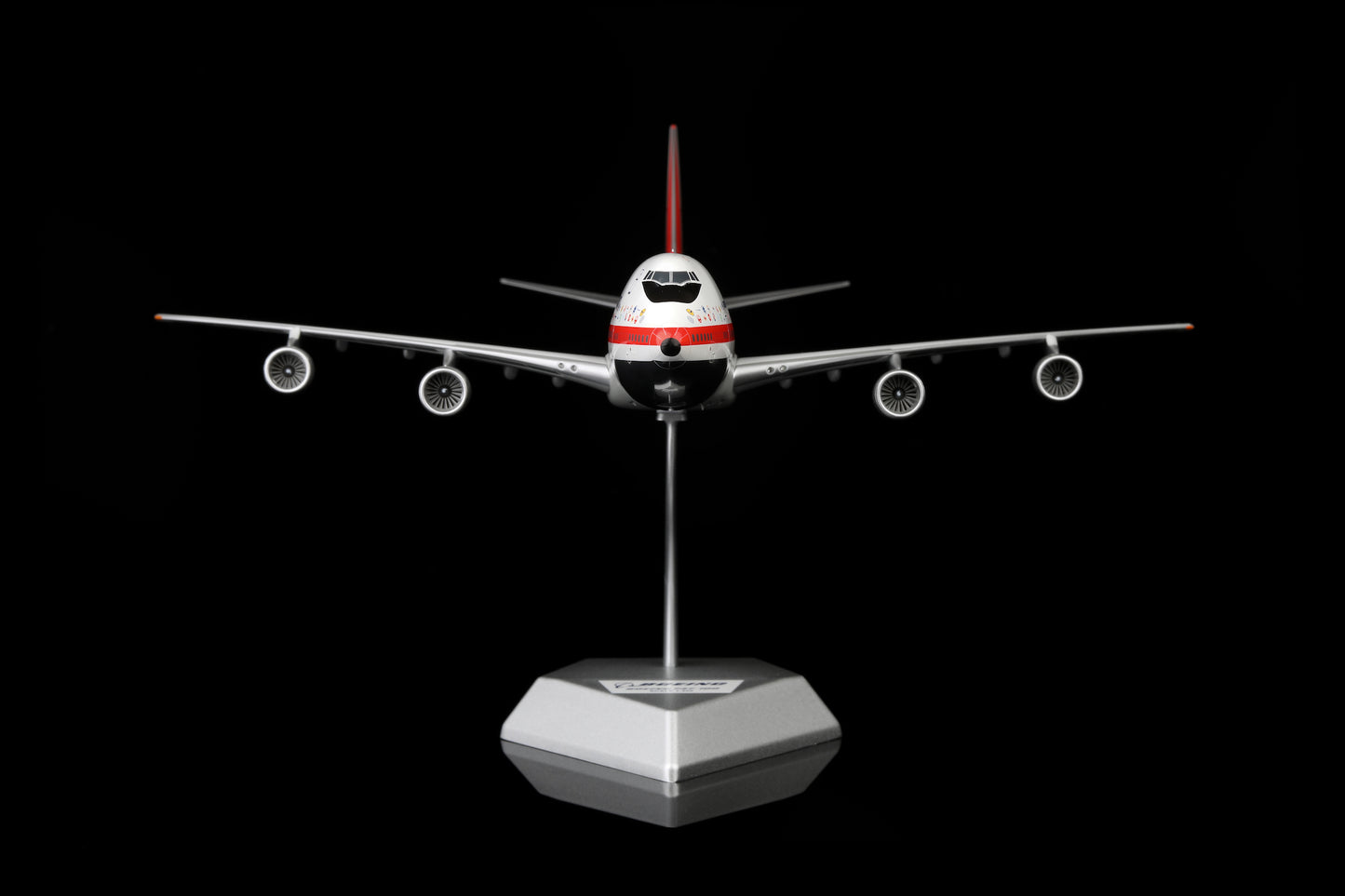 Boeing 747-100 Boeing Company "Museum Livery" N7470