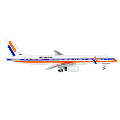 Air Holland 757-200 PH-AHE "Soldaat van Oranje"