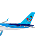 Thomson Airways 757-200/w G-OOBE "Merry Christmas"