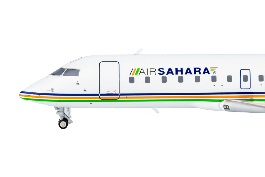 Air Sahara Bombardier CRJ-200ER VT-SAS 1:400 diecast aircraft model