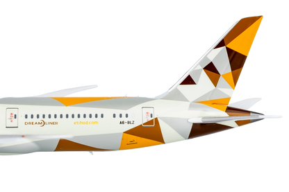 Etihad Airways 787-9 A6-BLZ