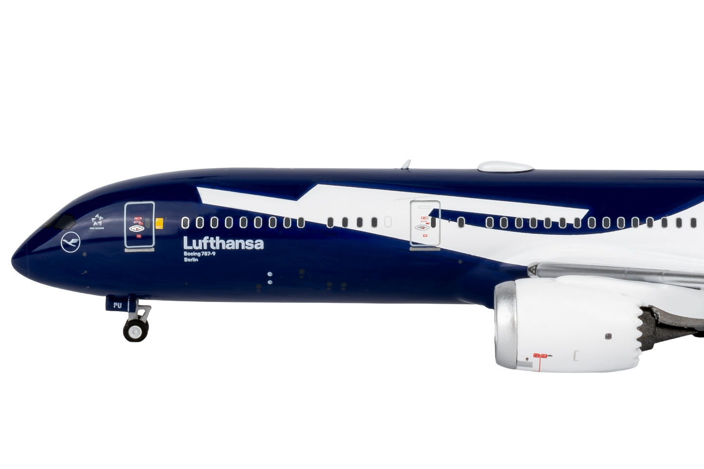 Lufthansa 787-9 Dreamliner D-ABPU 100th Anniversary livery