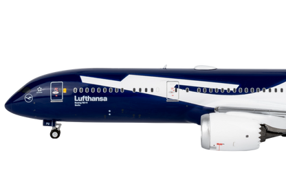 Lufthansa 787-9 Dreamliner D-ABPU 100th Anniversary livery