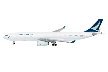 Cathay Pacific Airways A330-300 B-LBB ( with luxurious box)