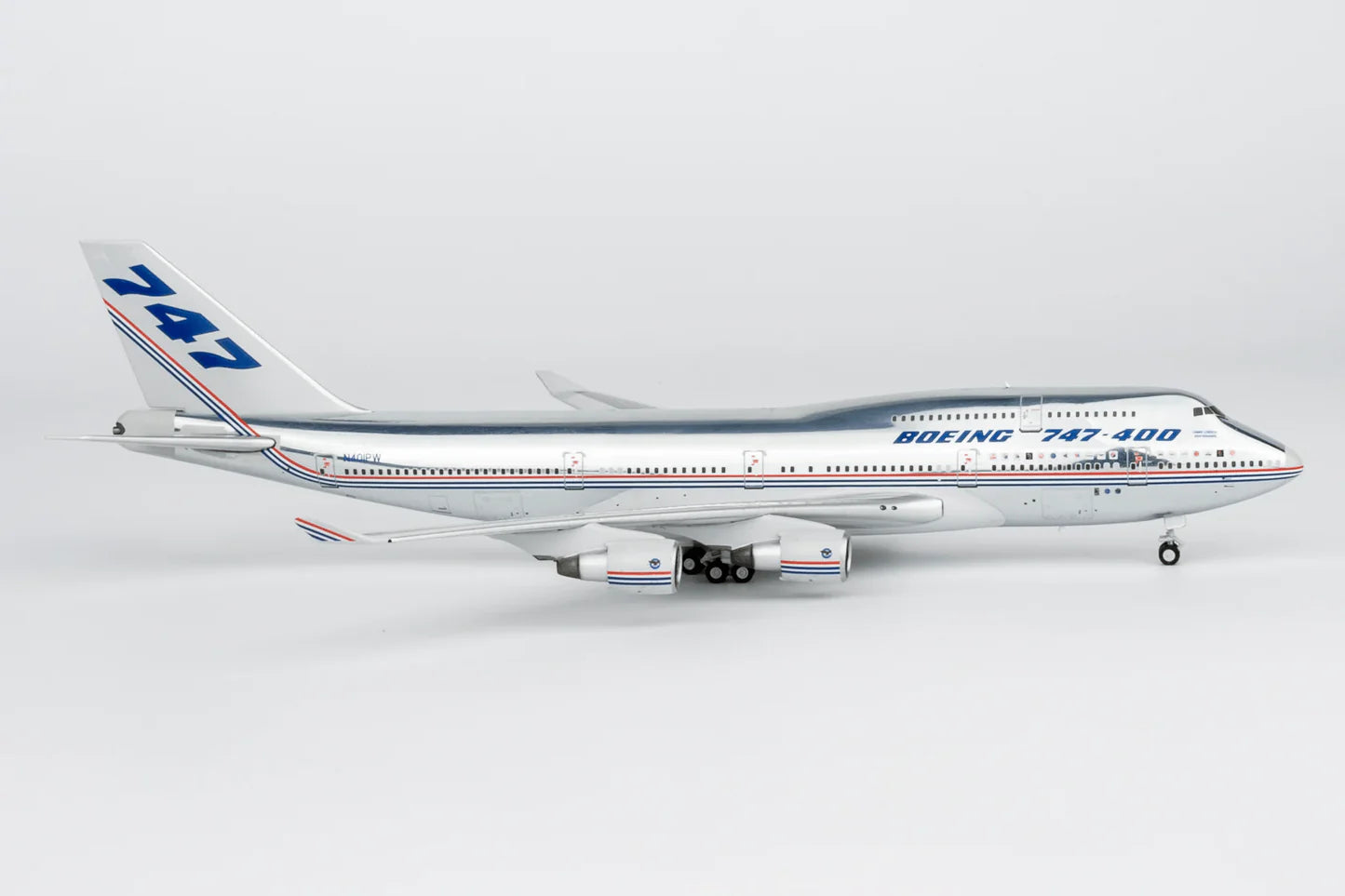 Boeing 747-400 ultimate collection with stand