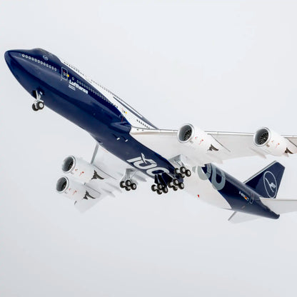 Lufthansa 747-8i D-ABYN (100 Years Anniversary; Luxurious Packaging) (with stand)