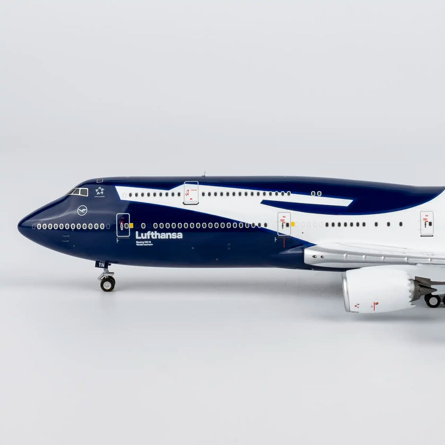 Lufthansa 747-8i D-ABYN (100 Years Anniversary; Luxurious Packaging) (with stand)