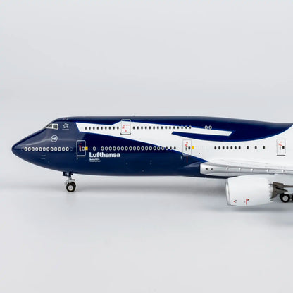 Lufthansa 747-8i D-ABYN (100 Years Anniversary; Luxurious Packaging) (with stand)