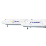 Lufthansa 747-8 D-ABYM “5 Starhansa”