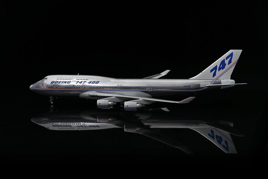 Boeing 747-400 N401PW 1:200 diecast aircraft model