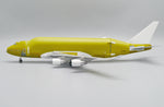 Boeing 747-400LCF N747BC 1:200 diecast aircraft model