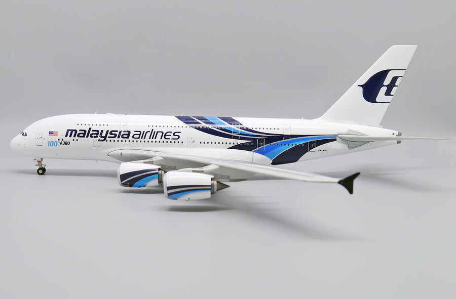 Malaysia Airlines Airbus A380-800 9M-MNF 1:200 diecast aircraft model