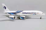 Malaysia Airlines Airbus A380-800 9M-MNF 1:200 diecast aircraft model product image 7