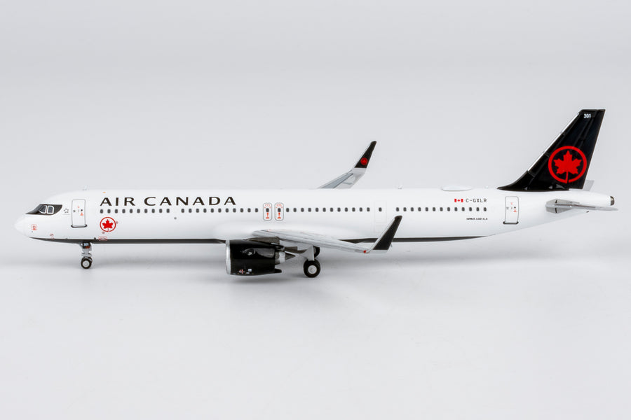 Air Canada Airbus A321XLR C-GXLR 1:400 model, side profile