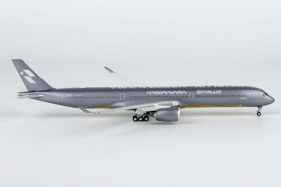 NG Models 57045 Starlux Airlines Airbus A350-1000 B-58553 AIRSORAYAMA Silver 1:400 full side view